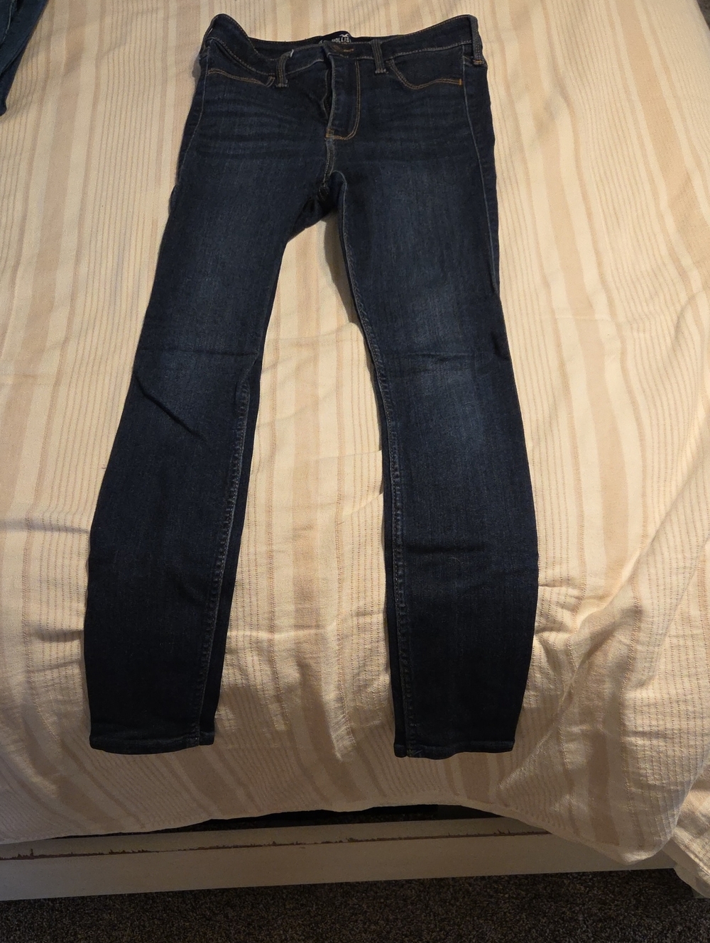 Hollister Women's Dark Blue Skinny Jeans